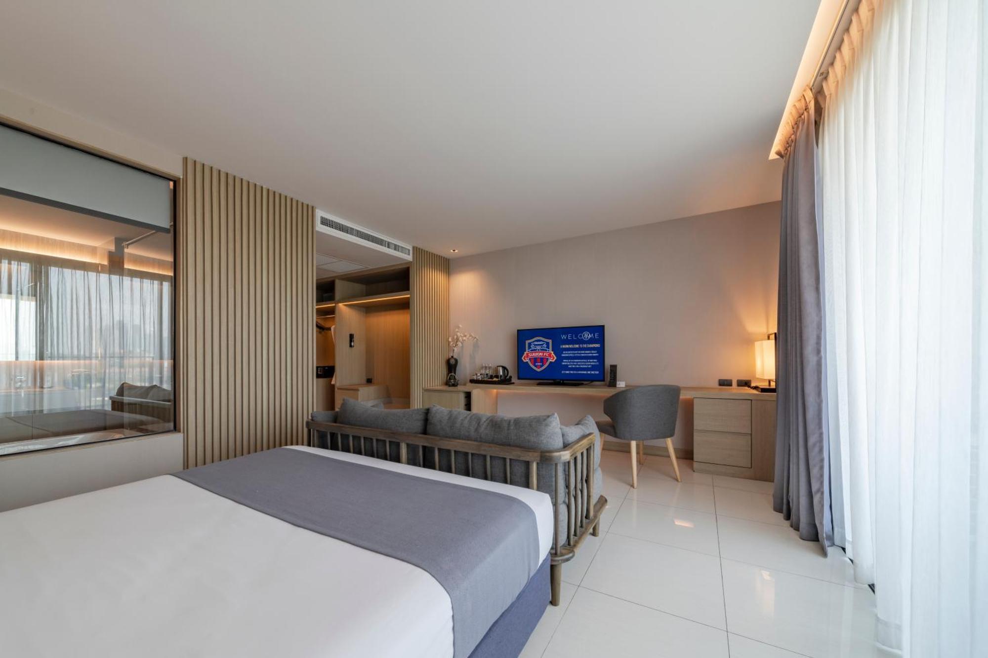 Отель Mandarin Eastville, - Sha Extra